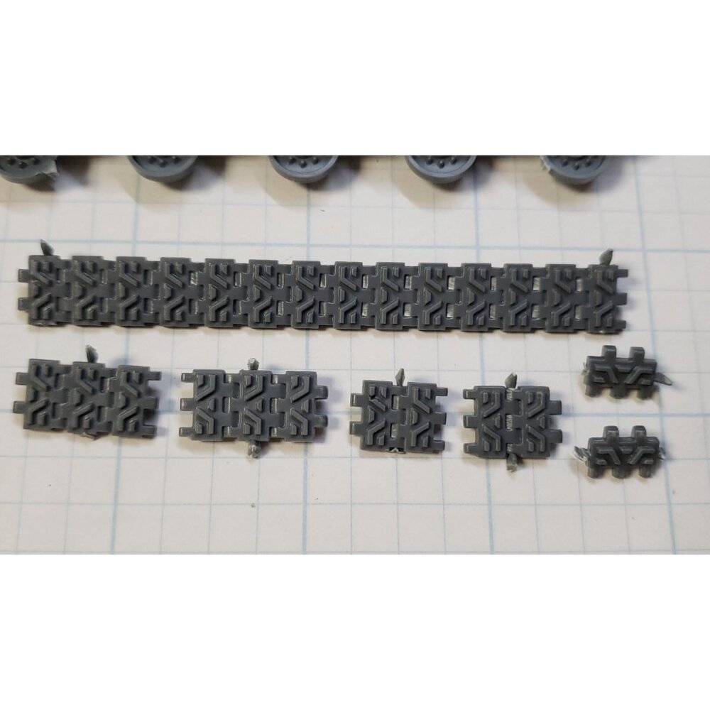 Warhammer 40k Space Marine Bits Rhino Sides/Armor/Tracks Set BRC - Picture 3 of 7